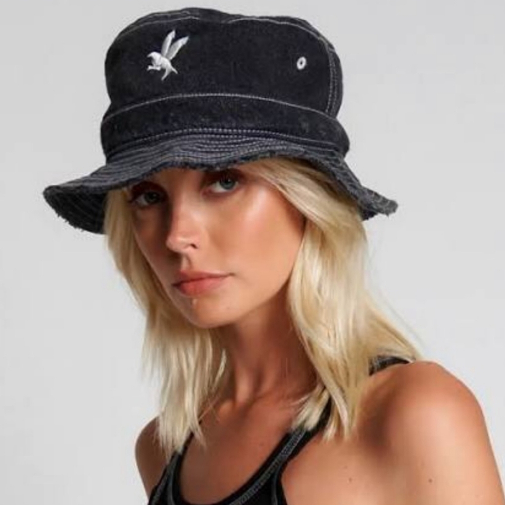 ONE TEASPOON Black Bucket Hat